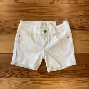 American Eagle white shorts